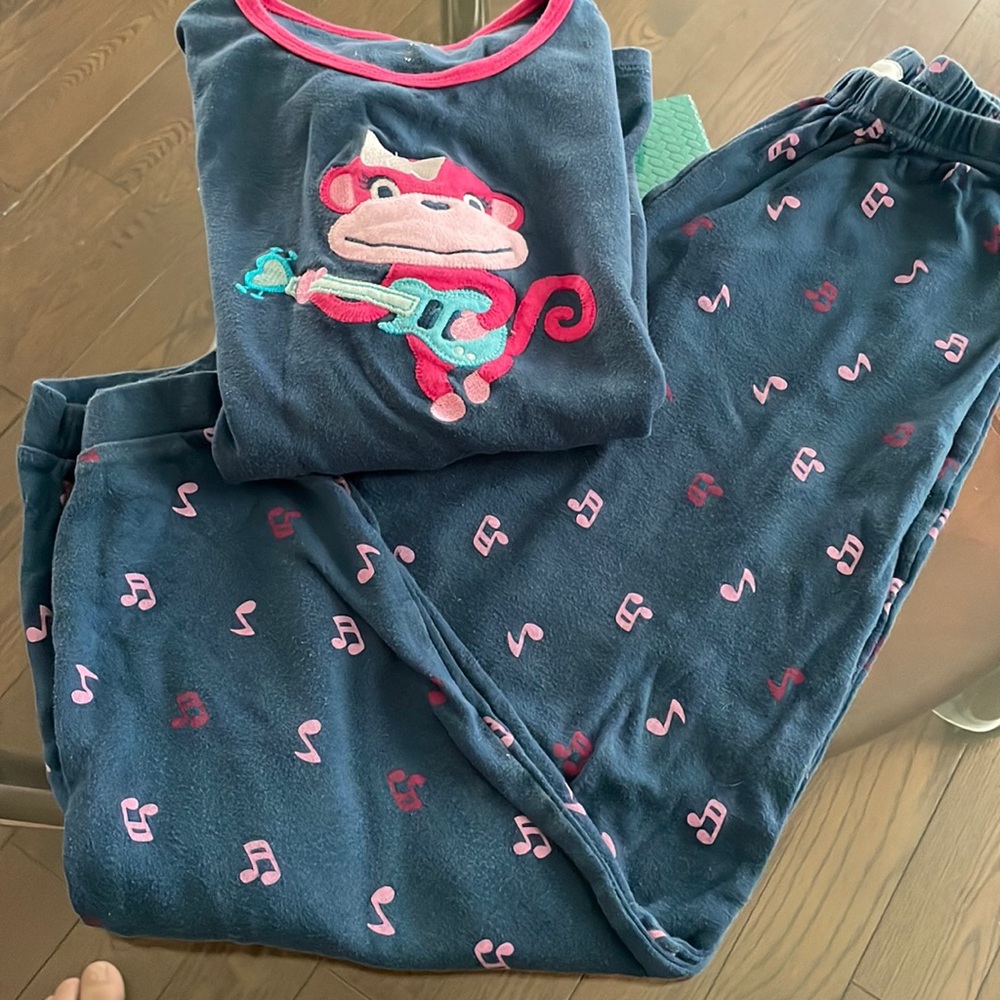 🔥 5/$25 - Monkey pajamas